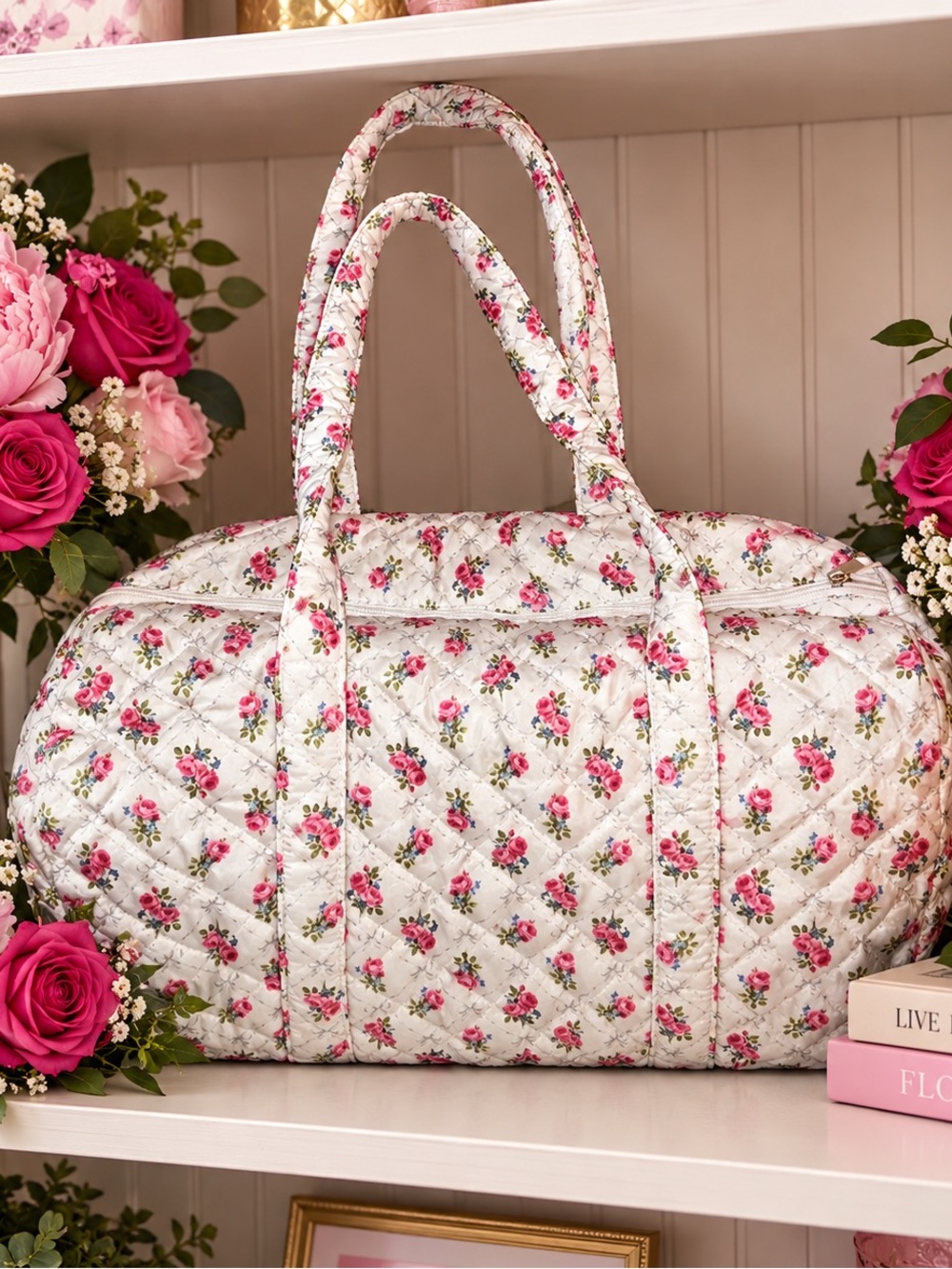 🌸NEW🌸Quilted Floral Travel Duffel Bag in White and Pink